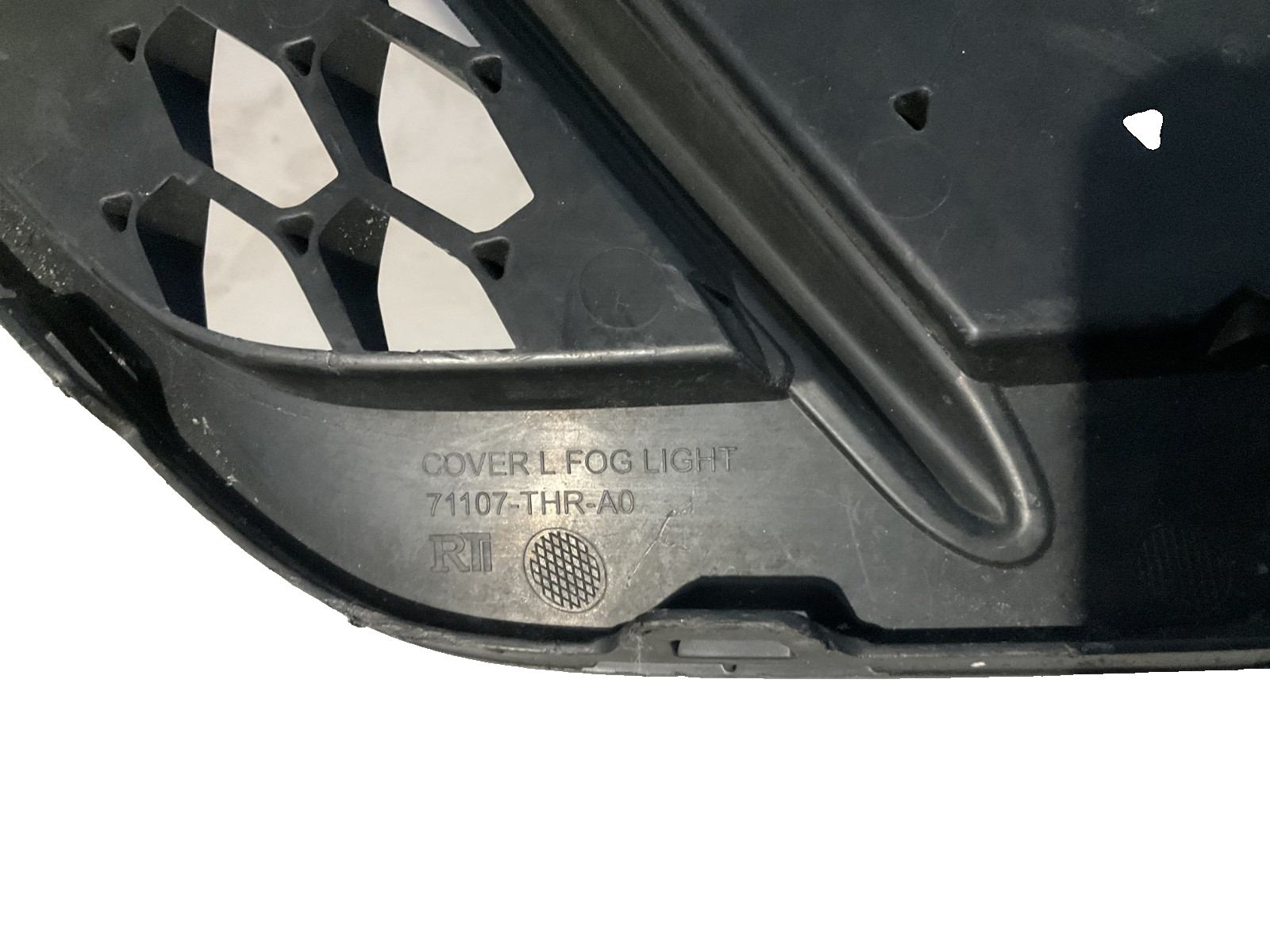 2018-2020 Honda Odyssey Left Side Fog Light Cover 71107-THR-A0 OEM