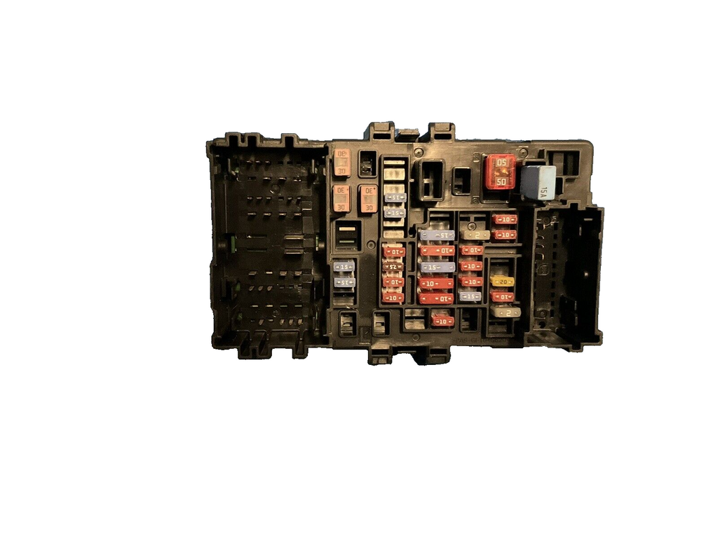 15 -16 CHEVY tahoe oem left front relay junction block fuse box 23200663 oem