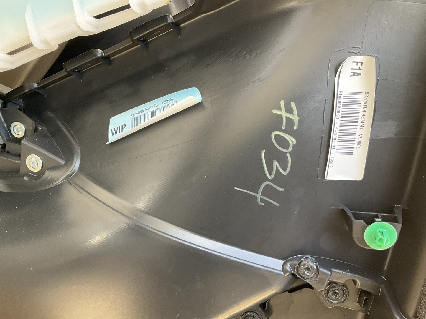 2018 Honda accor rear right interior door trim panel cover oem 83700tvaa01