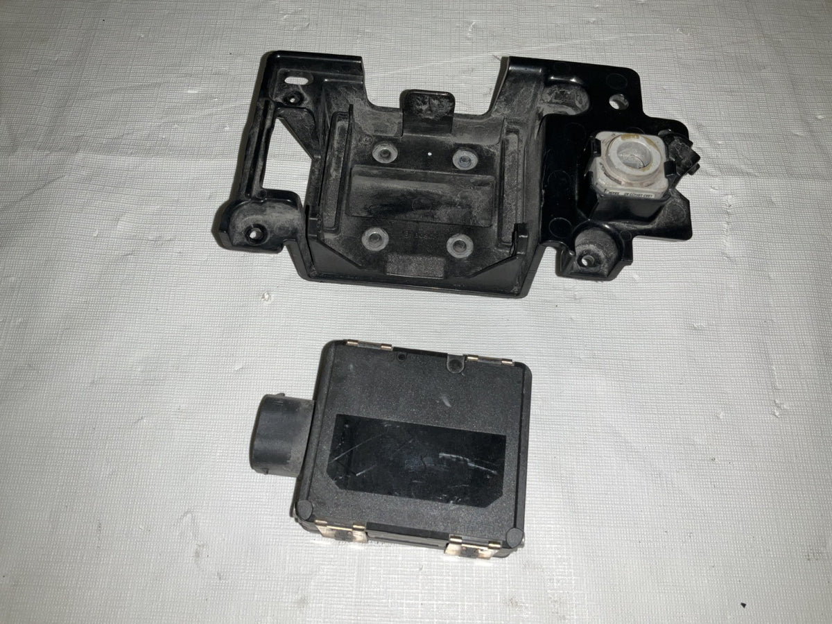2022 2025 Land Rover Cruise Distance Sensor LR152351 OEM M8E2-9G934-AC