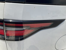 Driver Left Front Door LR080196 Fits 17-20 Discovery no mirror