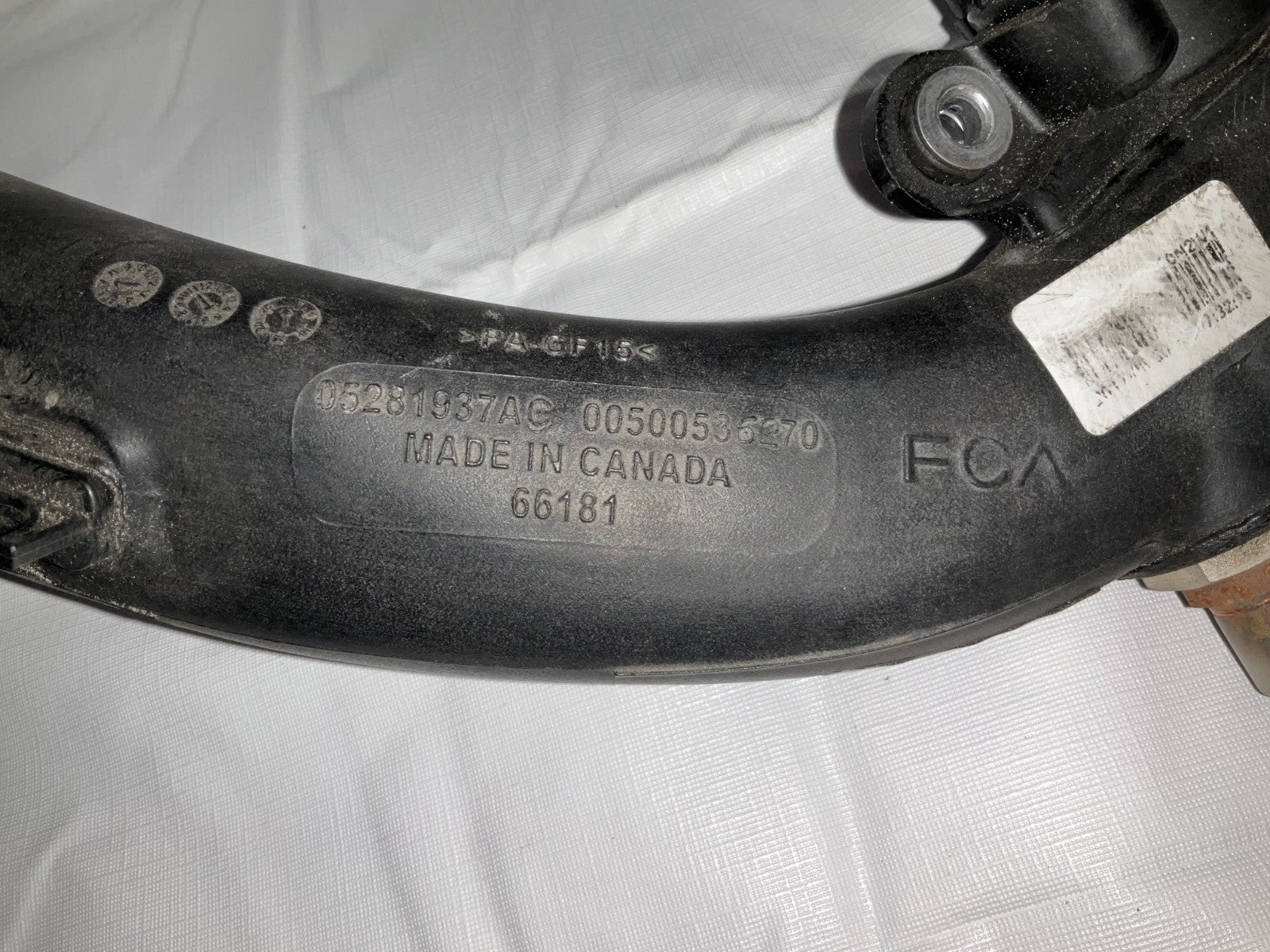 17 18 19 20 21 22 23 Alfa Romeo Giulia Turbocharger Air Tube Oem 05281937AC