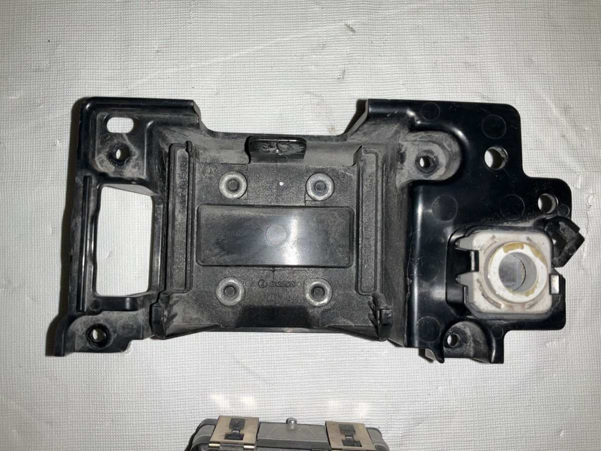 2022 2025 Land Rover Cruise Distance Sensor LR152351 OEM M8E2-9G934-AC