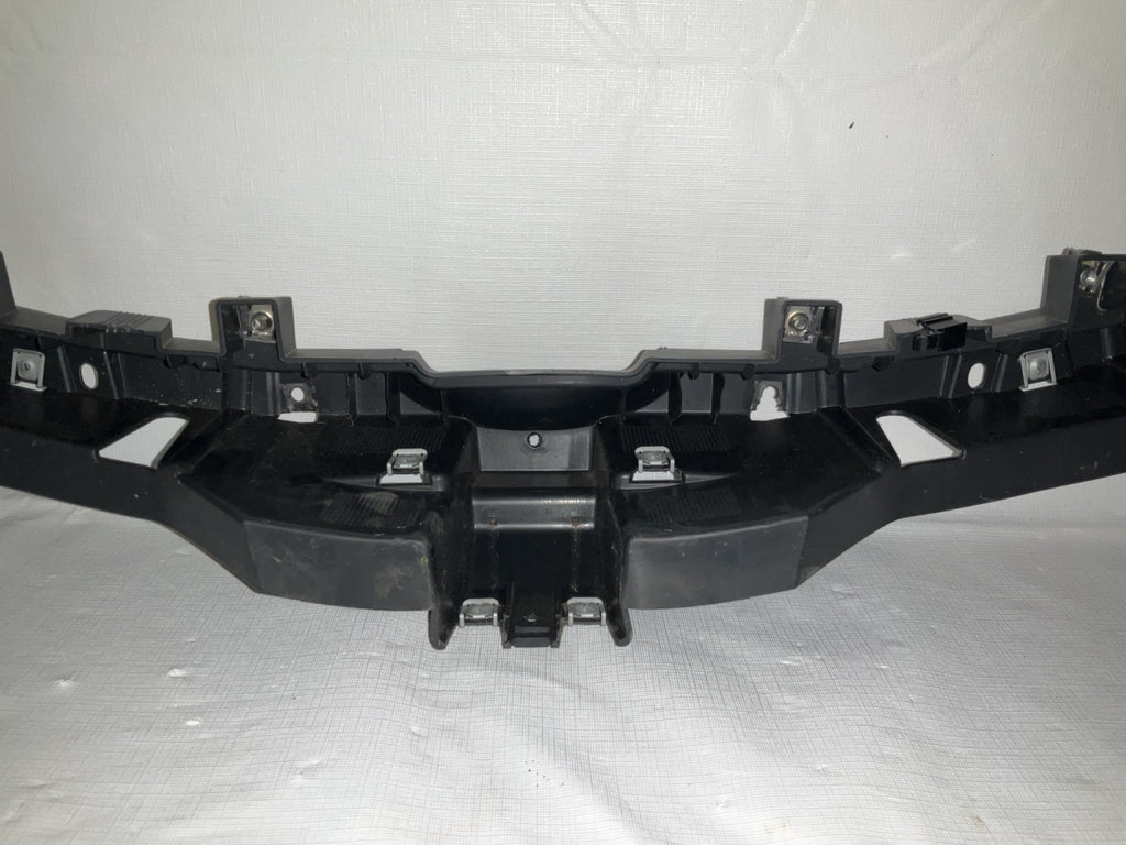 Radiator Support Core Upper retainer bracket 2023-2024 vinfast vf8 oem