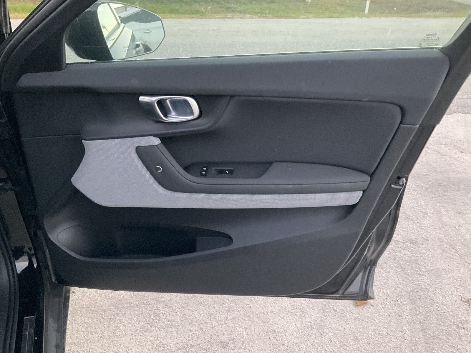 23-25 Polestar 2 2024 Front Right Passenger Door Cover Trim Panel w/o Switch Oem