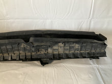 2023 2024 Vinfast Front Lower Active Air Shutter Grille W/ Motor OEM