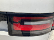 Driver Left Front Door LR080196 Fits 17-20 Discovery no mirror