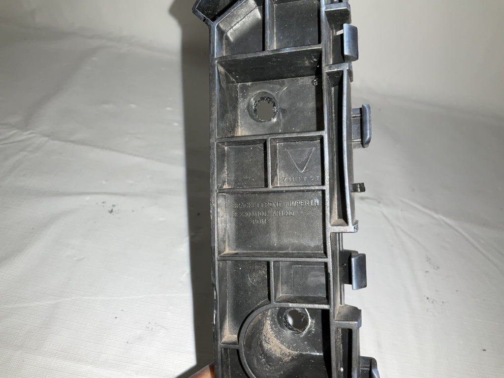 OEM 23 24 Vinfast Front Bumper Bracket Left BEX30001002 Driver