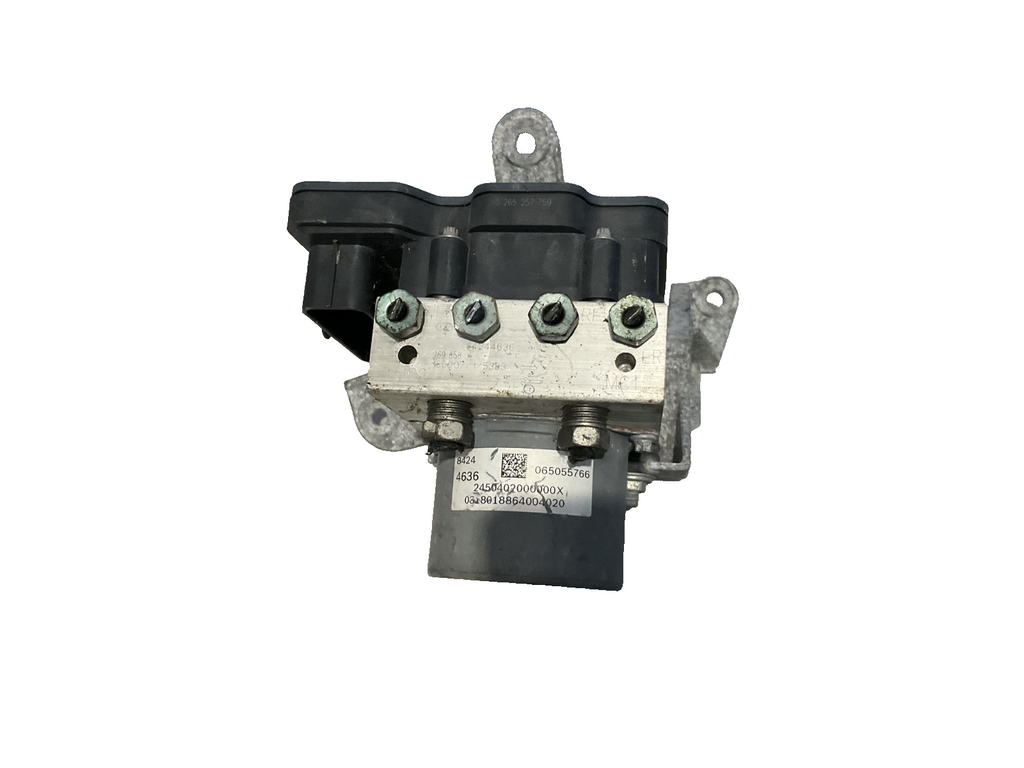 2018 Chevrolet Camaro SS ABS Brake Pump & Module 84244636