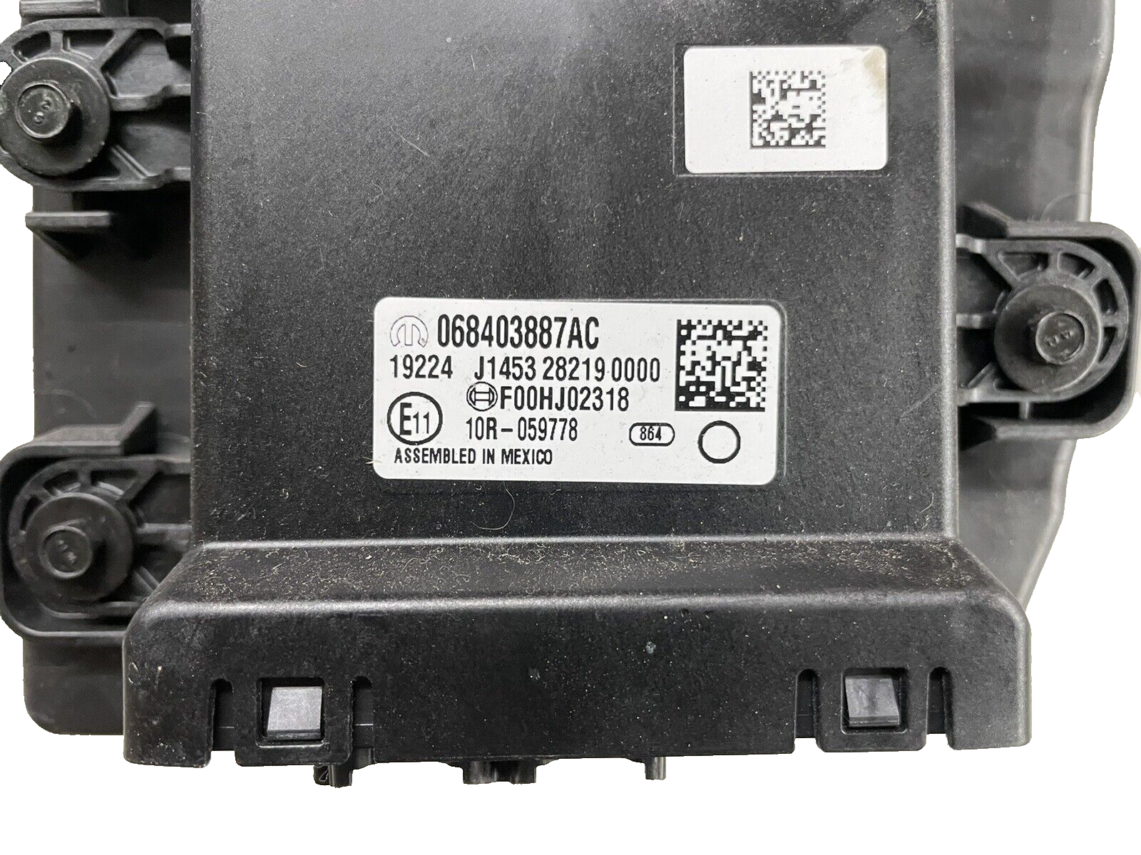 2020 Jeep wrangler jl parking assit control module 068403887ac oem