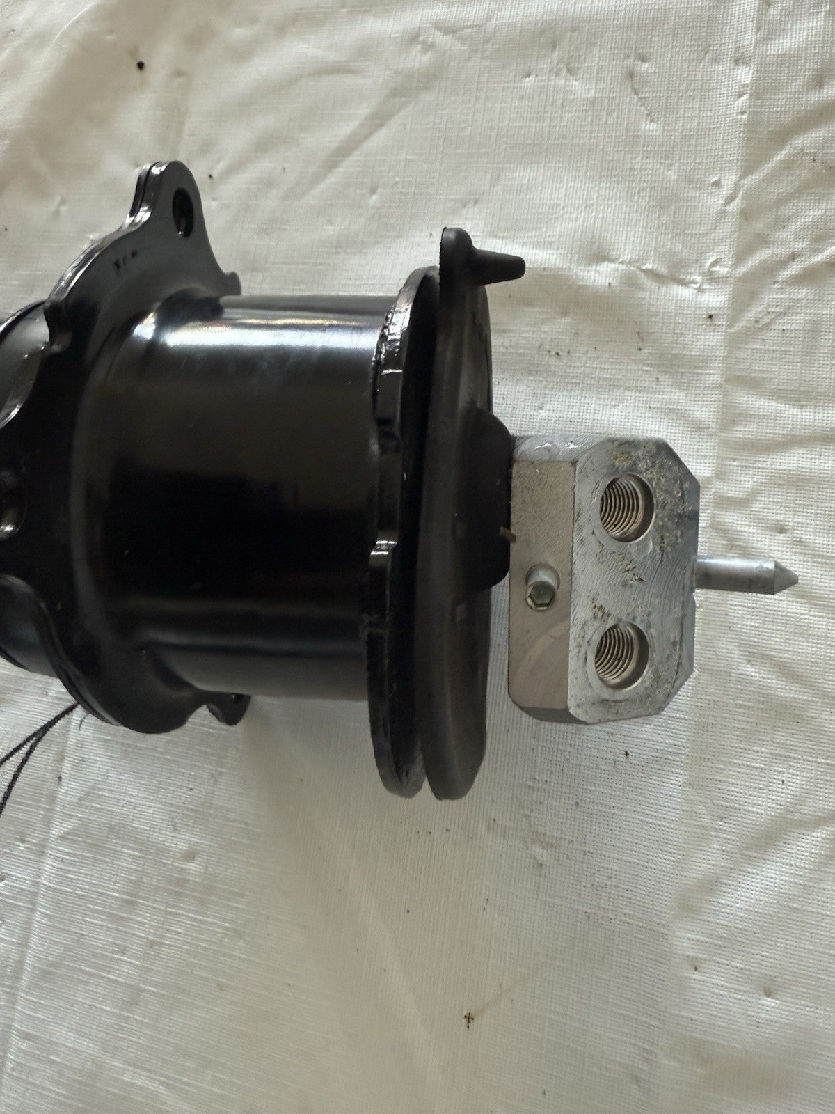 2024 2025 Toyota Tacoma 2.4L Engine Motor Left Mount OEM 12362-F0030