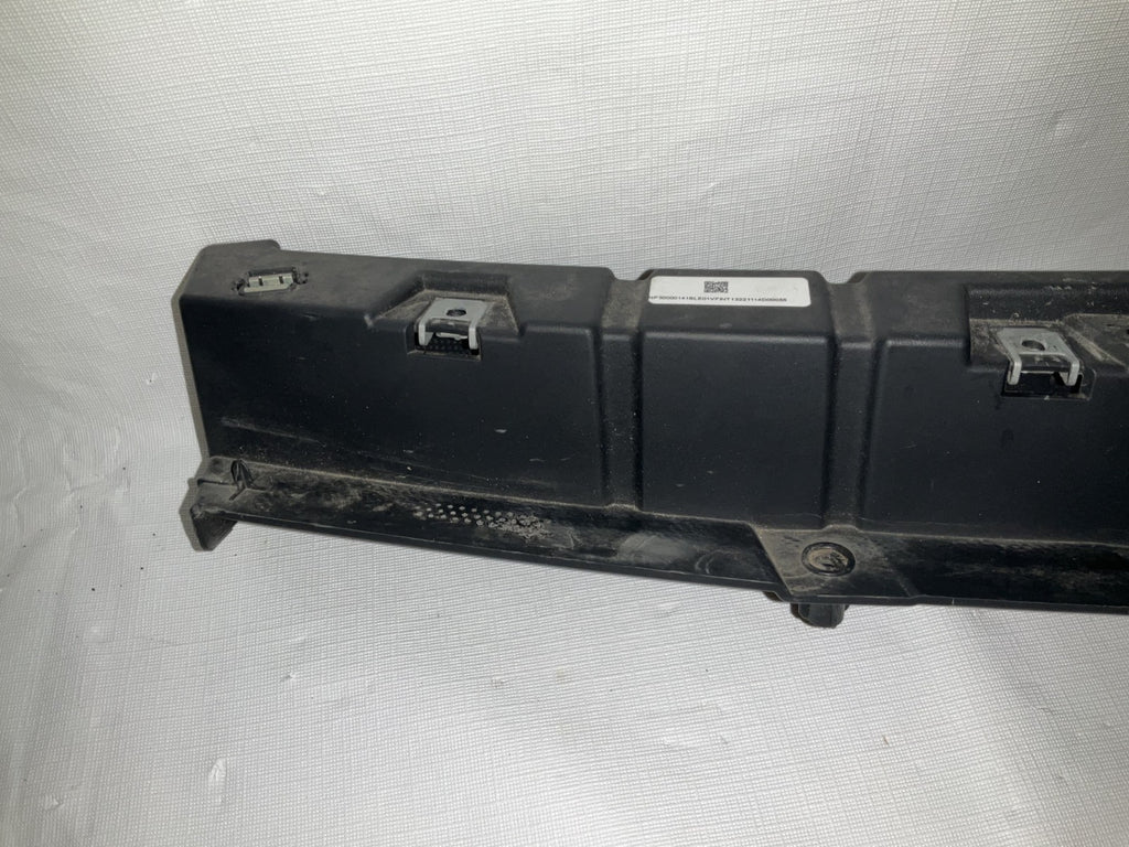 Radiator Support Core Upper retainer bracket 2023-2024 vinfast vf8 oem