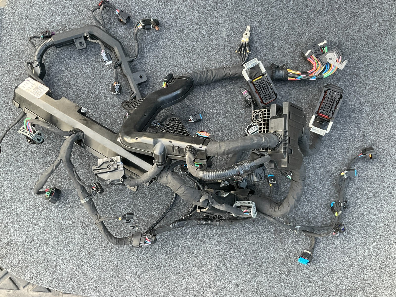 2025-2026 Kia Carnival Hybrid Engine Wiring Harness Assembly 91450-ES020