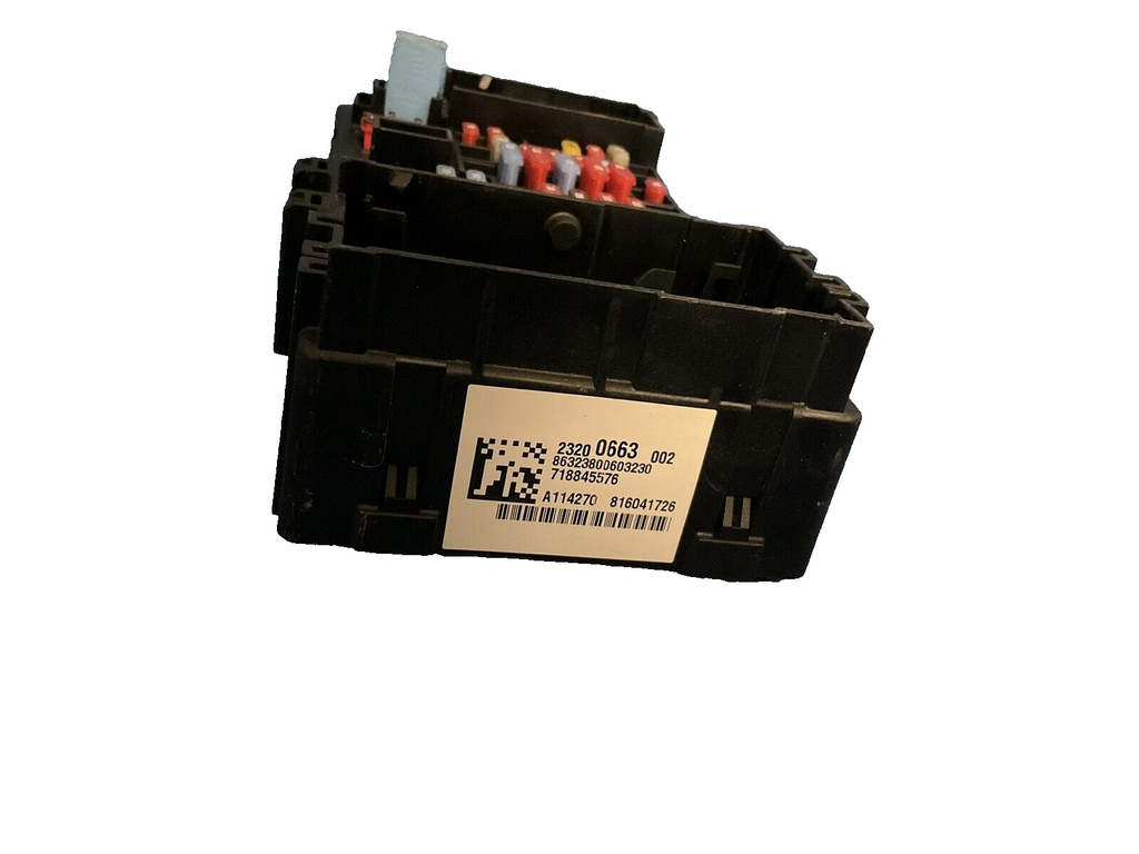 15 -16 CHEVY tahoe oem left front relay junction block fuse box 23200663 oem