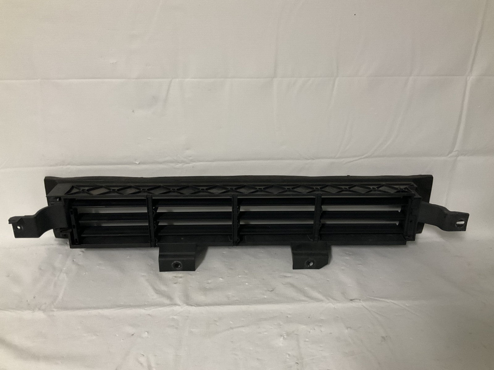 OEM 2019-2020 Nissan Altima Lower Grille Radiator air shutter 62330-6CA0C OEM