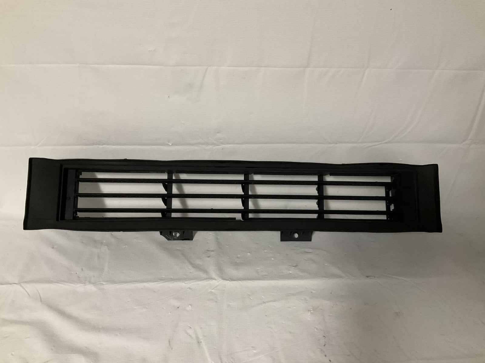 OEM 2019-2020 Nissan Altima Lower Grille Radiator air shutter 62330-6CA0C OEM