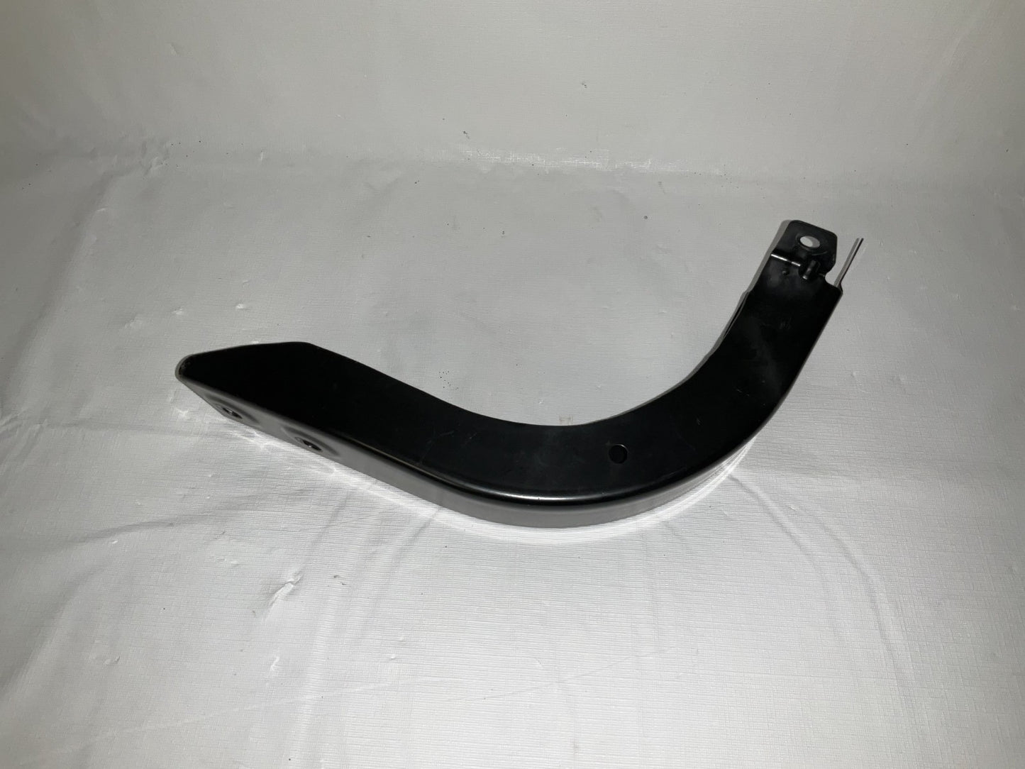 Reinforcement lower right Front Tie Bracket 2023-2024 Vinfast vf8