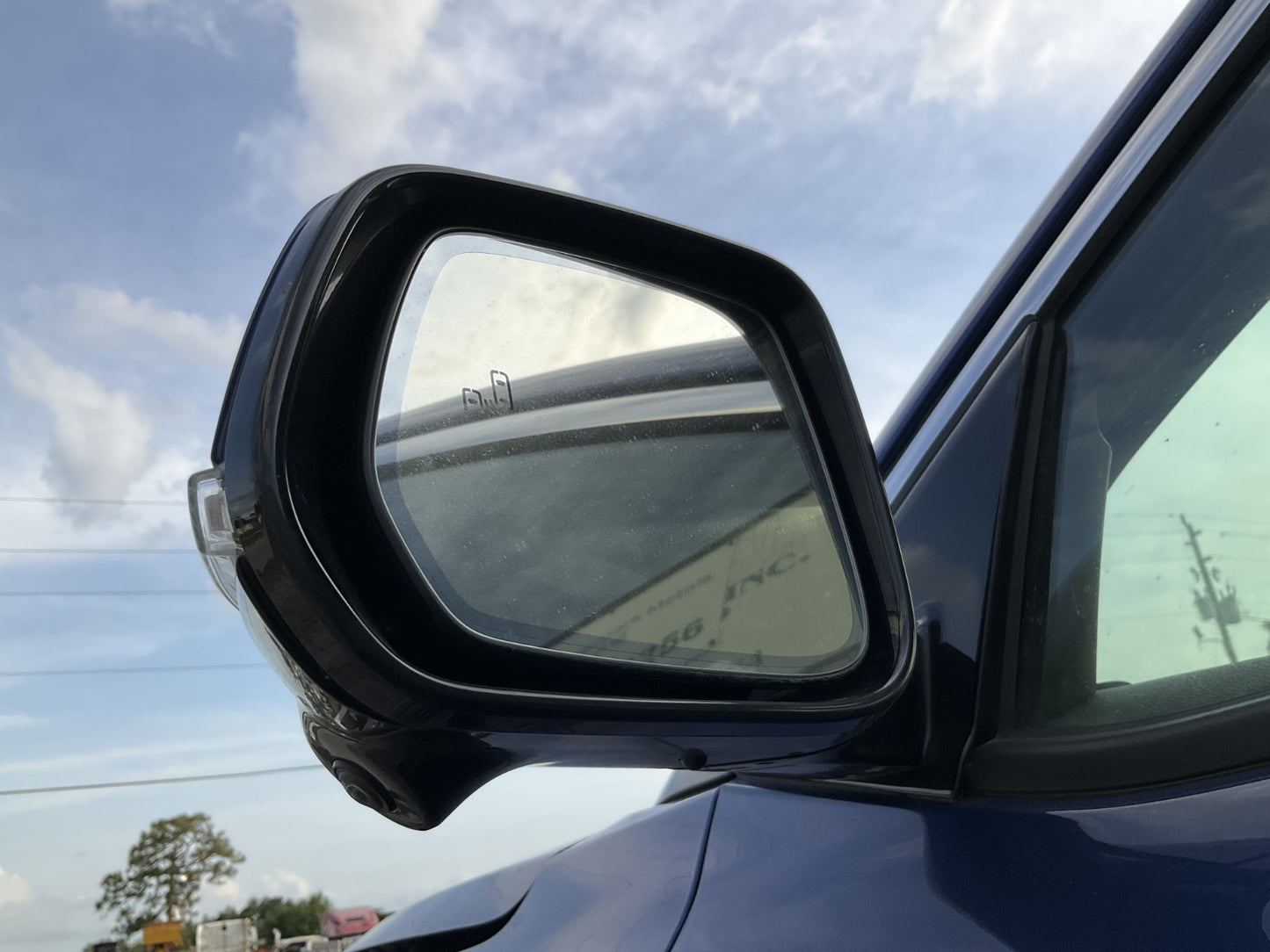 2023 2024 VINFAST VF8 Rh Right Rear Quarter Glass Window OEM