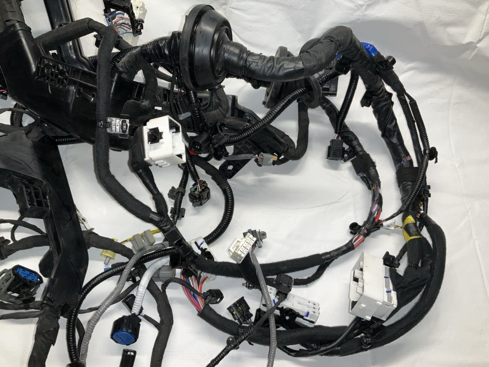 2024 2025 Hyundai Tucson Awd Front Bay Engine Room Wire Harness 91210-CW250