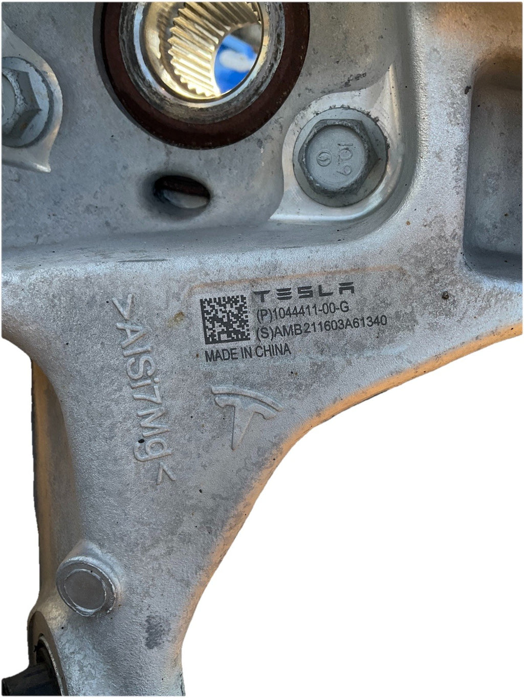 17-23 Tesla Model 3 Rear Left Suspension Knuckle Spindle Lower Arm Complete.