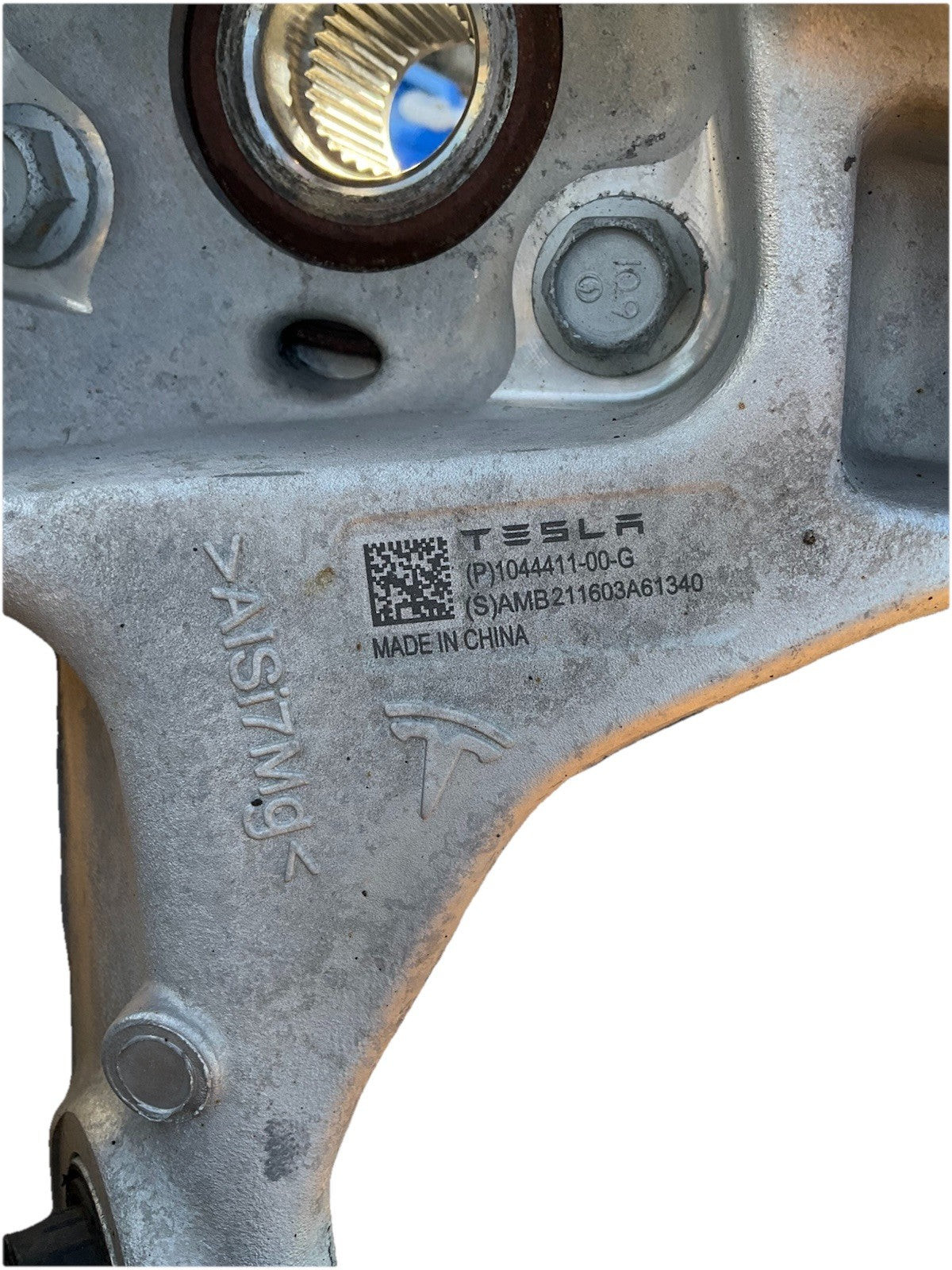 17-23 Tesla Model 3 Rear Left Suspension Knuckle Spindle Lower Arm Complete.