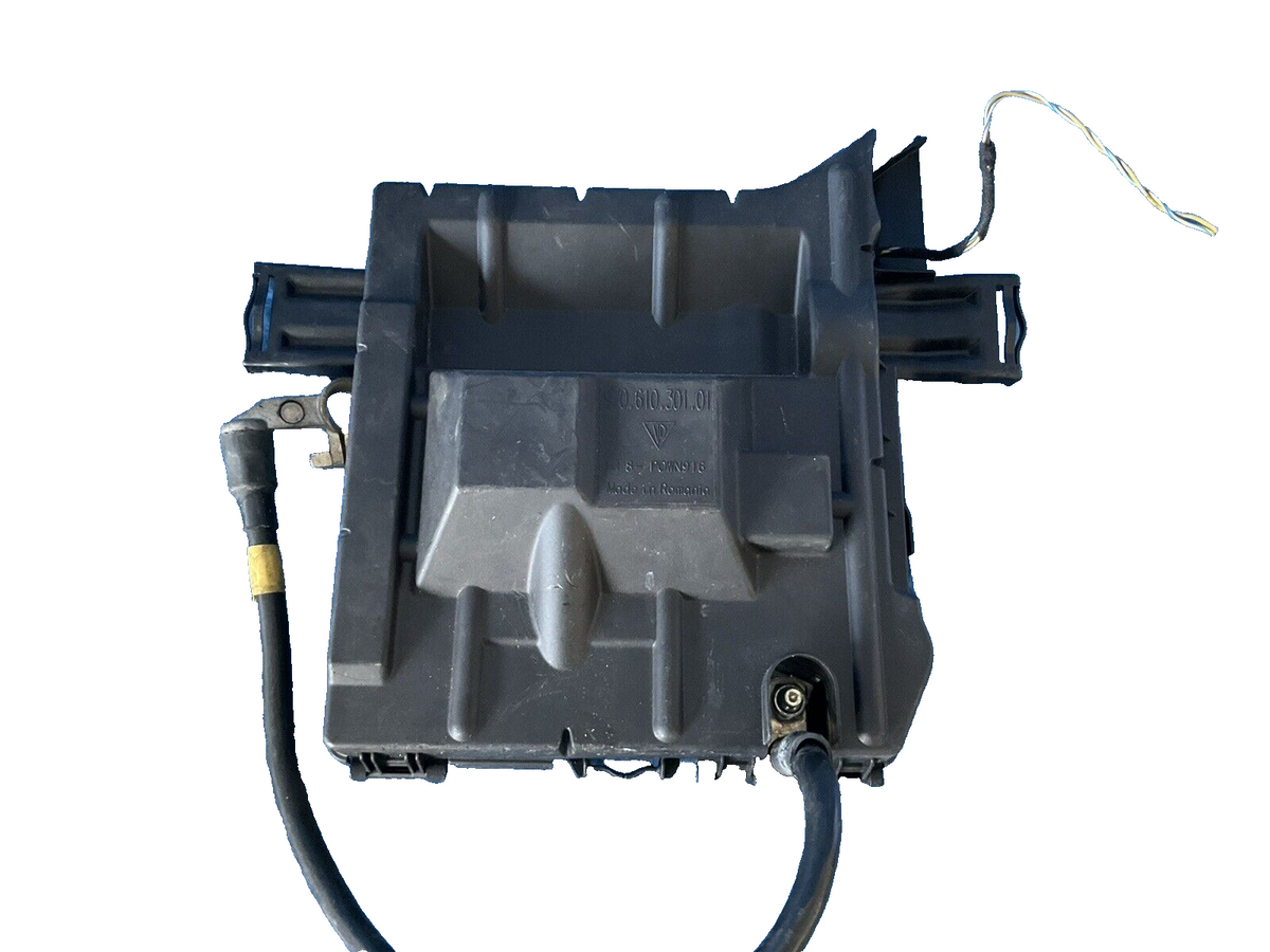 2010-2016 Porsche panamera 970 4.8L power distribrution junction box