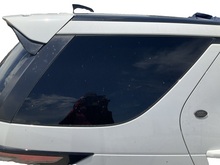 Driver Left Front Door LR080196 Fits 17-20 Discovery no mirror