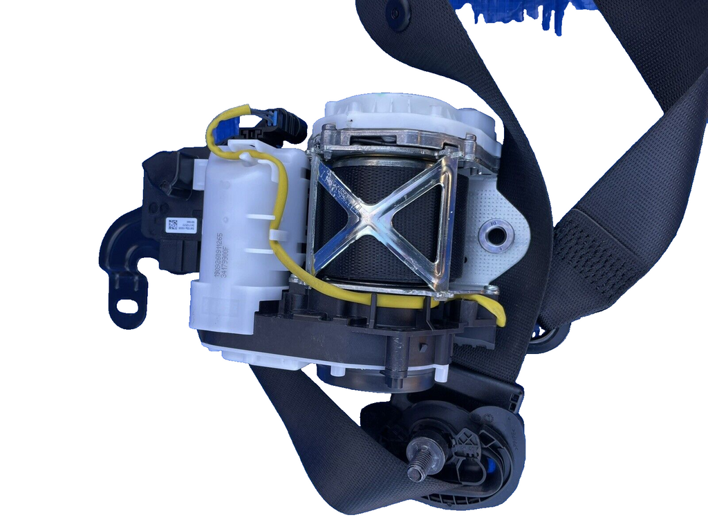 BMW OEM 17-20 530i Front-Seat Belt Assembly Right Passenger