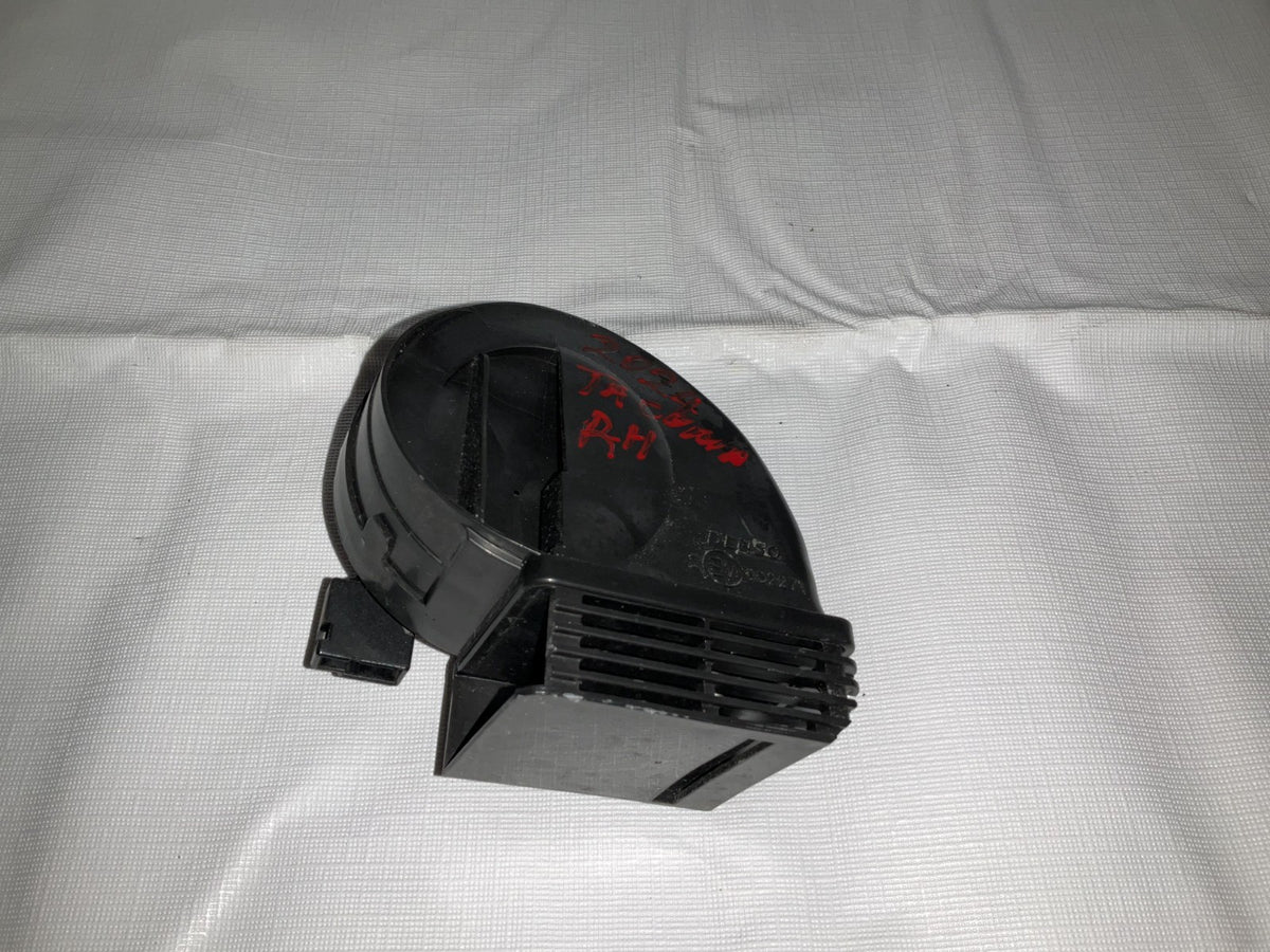 2024-2025 Toyota Tacoma Low Note Honking Sound Horn 86520-0E020 RH Passenger