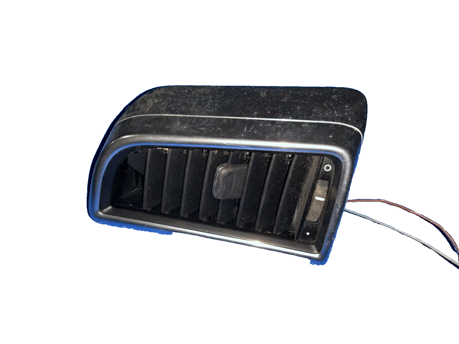 2010-2016 Porsche panamera 970 passenger right b pillar vent 970.555.351.01