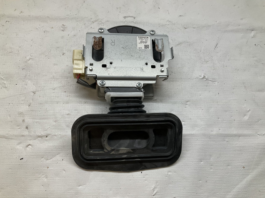 2015-2022 Lexus RC350 Seat Fan Blower Motor Front Right Passenger 85860-33020