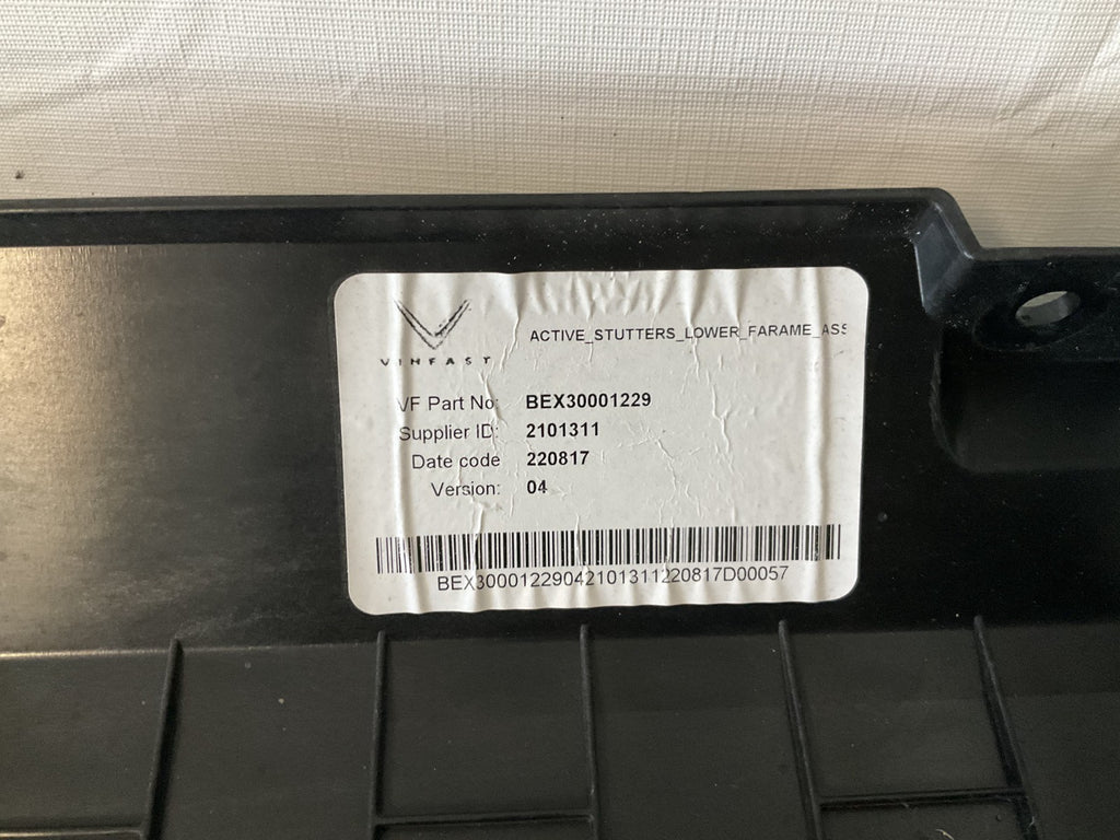 2023 2024 Vinfast Front Lower Active Air Shutter Grille W/ Motor OEM