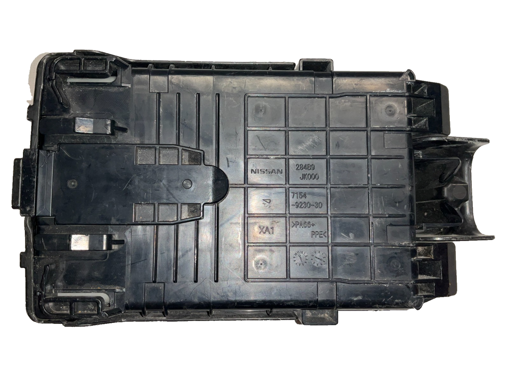 2011-2015 Infiniti M37 IPDM Fuse Box Relay Module Assembly 284B7-1MF6B