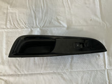 2017 Chevy SS Sedan Front RH Passenger Door Panel Window Switch 92276344 OEM