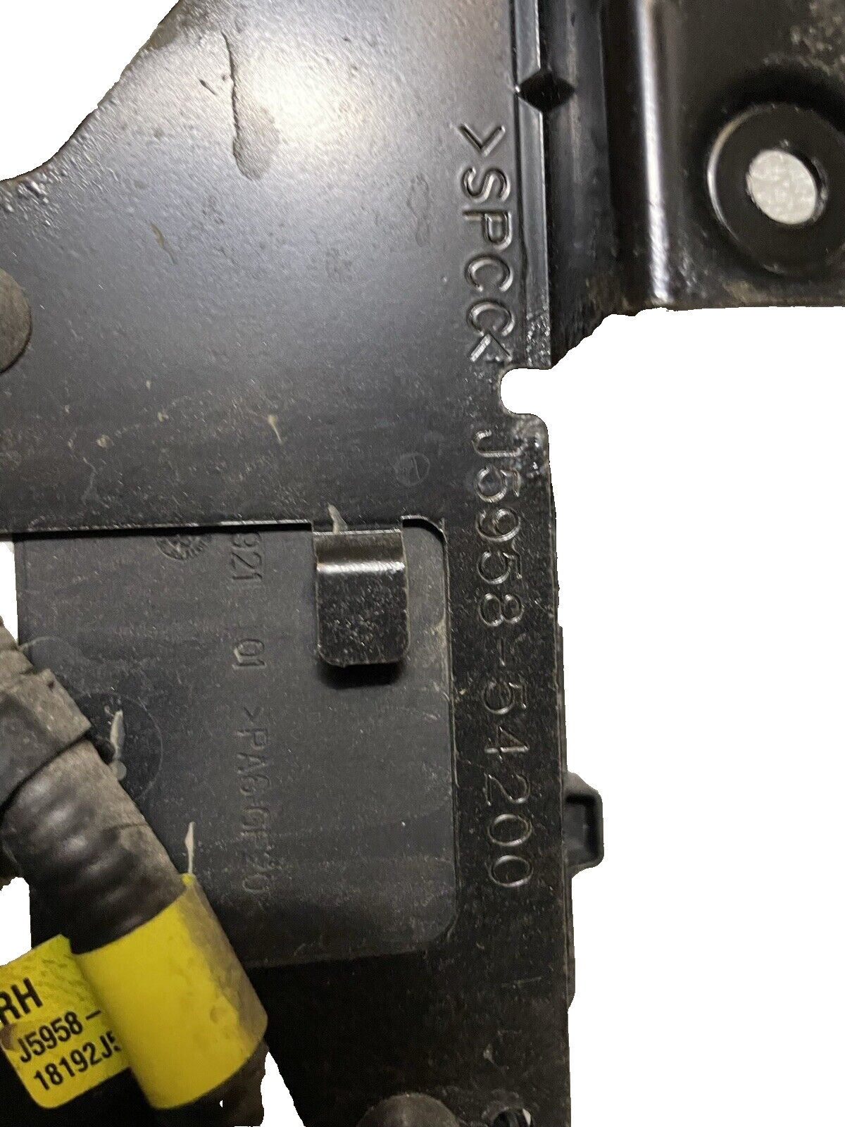 2018 2020 Kia stinger rear right spot dector sensor 95821-j5001