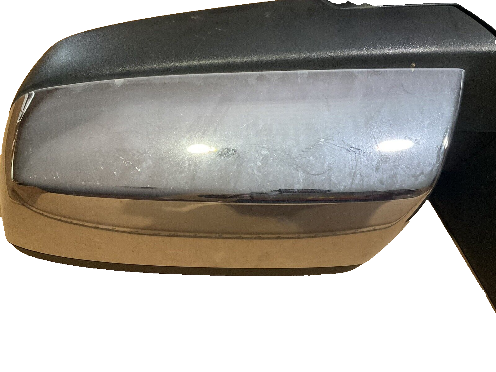 2014-2018 Chevrolet silverado drivers side door mirror 23180074 oem