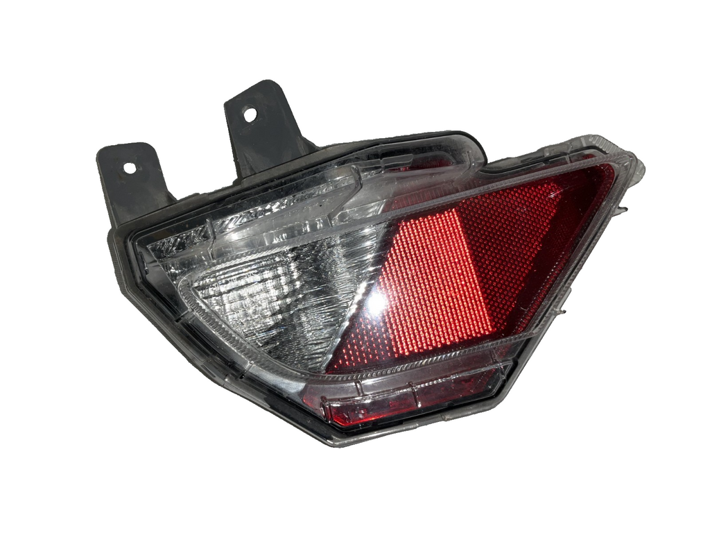 2016 2018 Toyota RAV4 reverse tail lamp bumper mount right rear Oem 81480-0R040