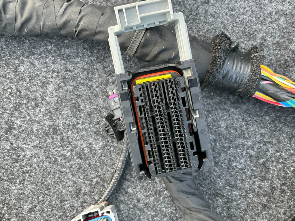 2025-2026 Kia Carnival Hybrid Engine Wiring Harness Assembly 91450-ES020