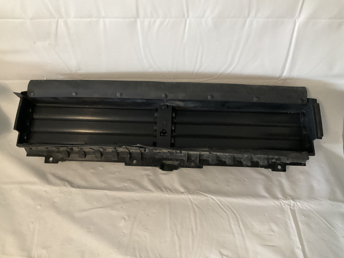 2023 2024 Vinfast Front Lower Active Air Shutter Grille W/ Motor OEM