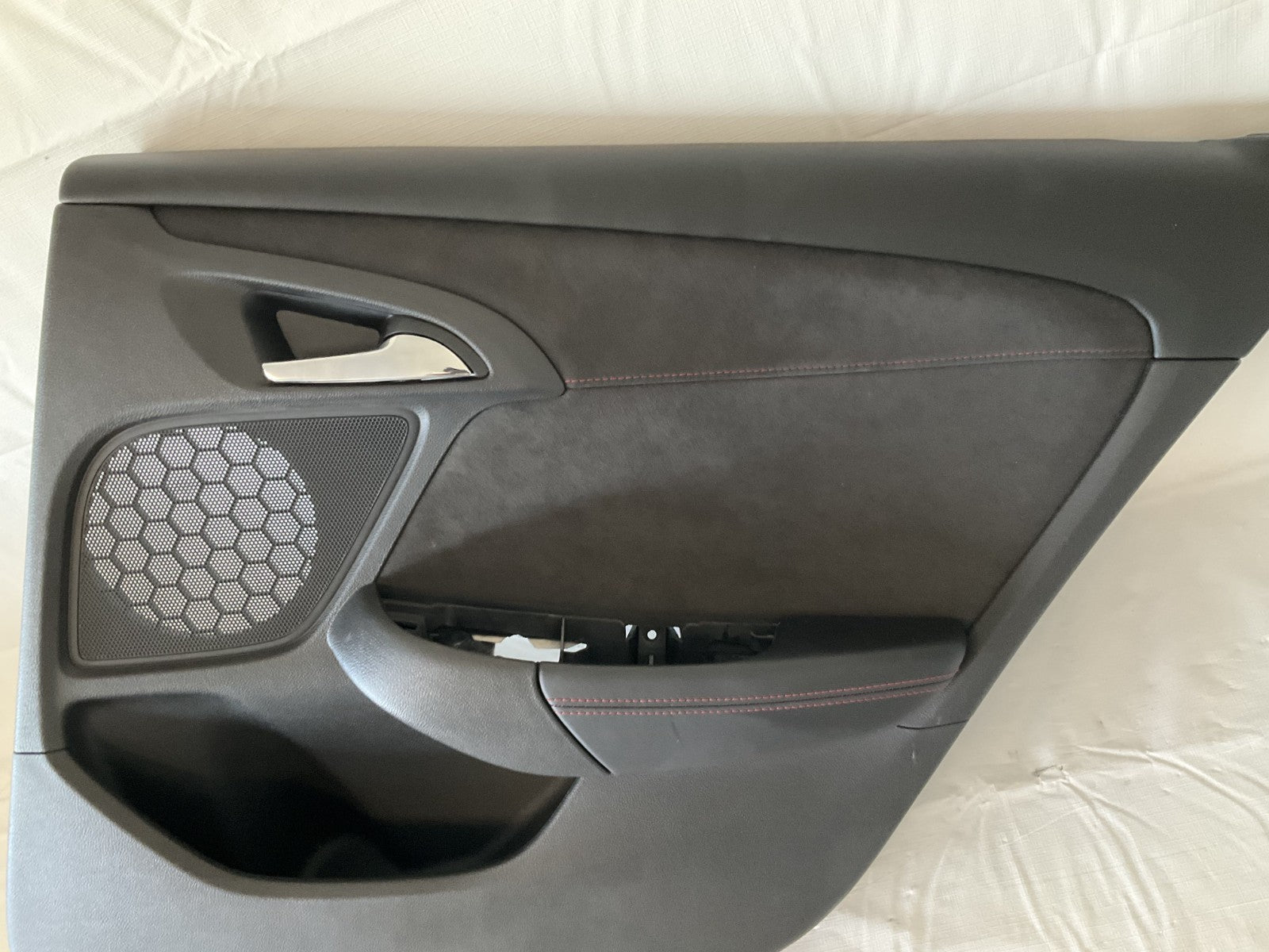 GM OEM 16-17 SS Rear RH Door Interior Trim-Door Trim Panel 92284073
