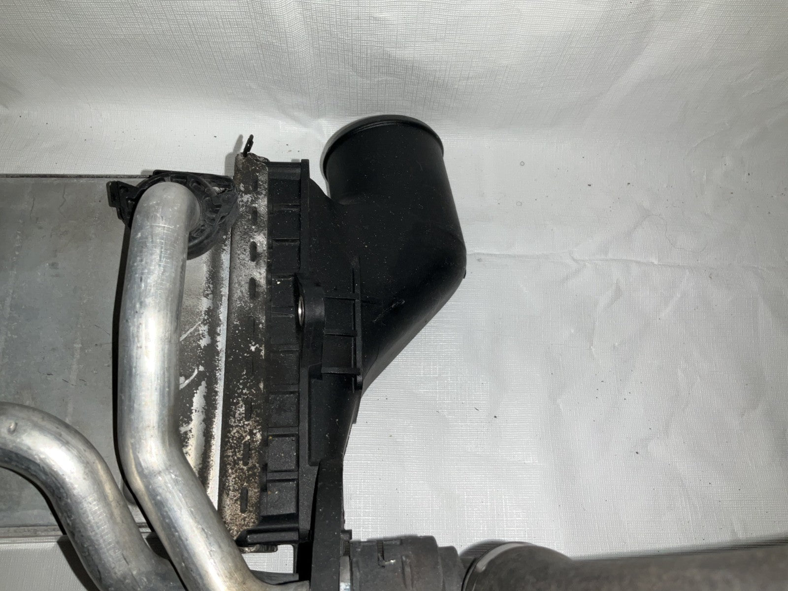 2015-2020 Mercedes C300 GLC300 2.0L Engine Mounted Intercooler 2740900614 OEM