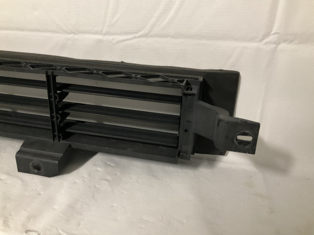 OEM 2019-2020 Nissan Altima Lower Grille Radiator air shutter 62330-6CA0C OEM
