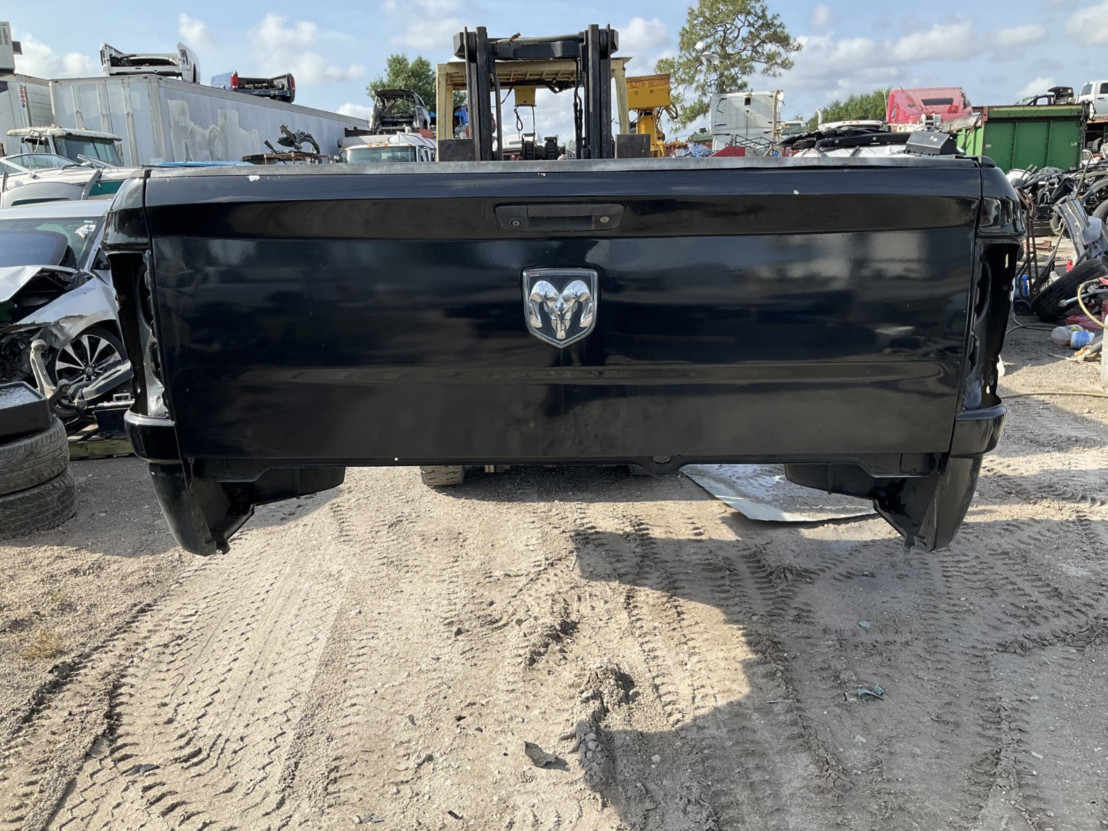Used Tailgate 2018 Ram Dodge 1500 pickup w/rear view camera