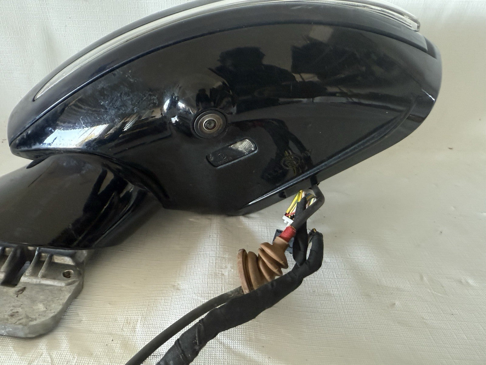 Genuine Mercedes-Benz Mirror Assembly  Left 217-810-15-01 S63 S65 Oem