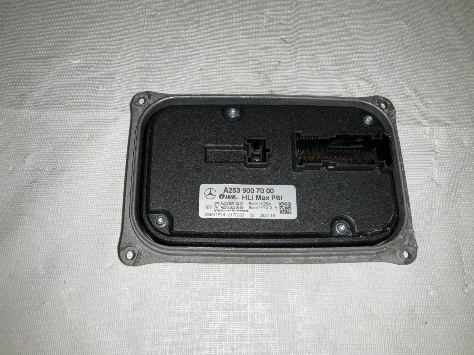 2019 Mercedes GLC300 Left LED Headlight Control Module A2539007000