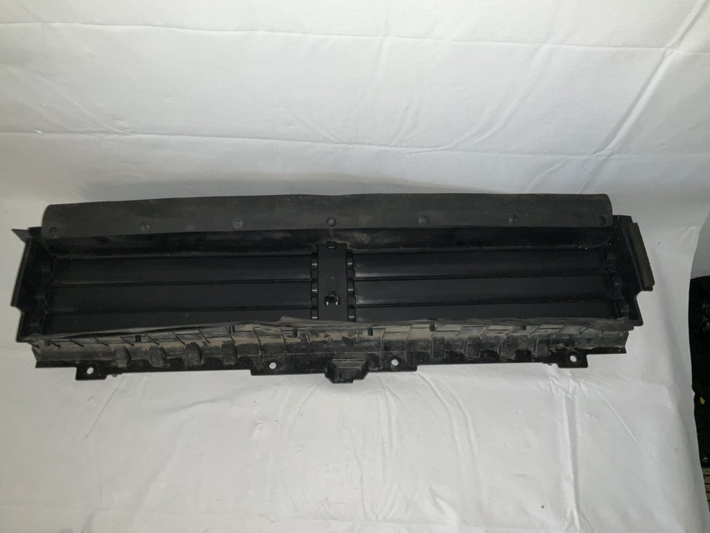 2023 2024 Vinfast Front Lower Active Air Shutter Grille W/ Motor OEM