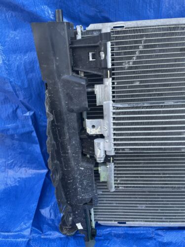 2019 Chevrolet Silverado 1500 5.3L OEM Condenser Radiator Oil Cooler Assembly 84497062