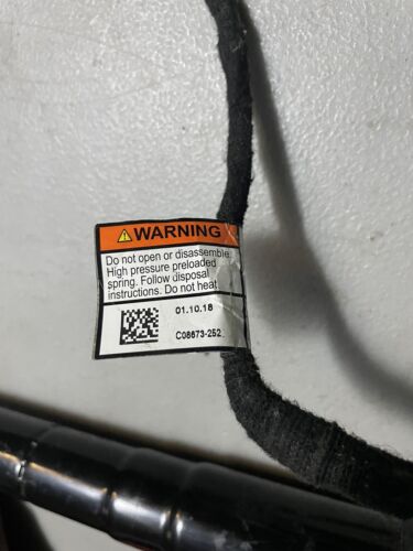 LAND ROVER RANGE ROVER TAILGATE LEFT LIFT CYLINDER STRUT OEM 2013-2021 LR058305